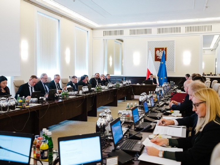 W historii nie było jeszcze takiej pomocy dla rolników